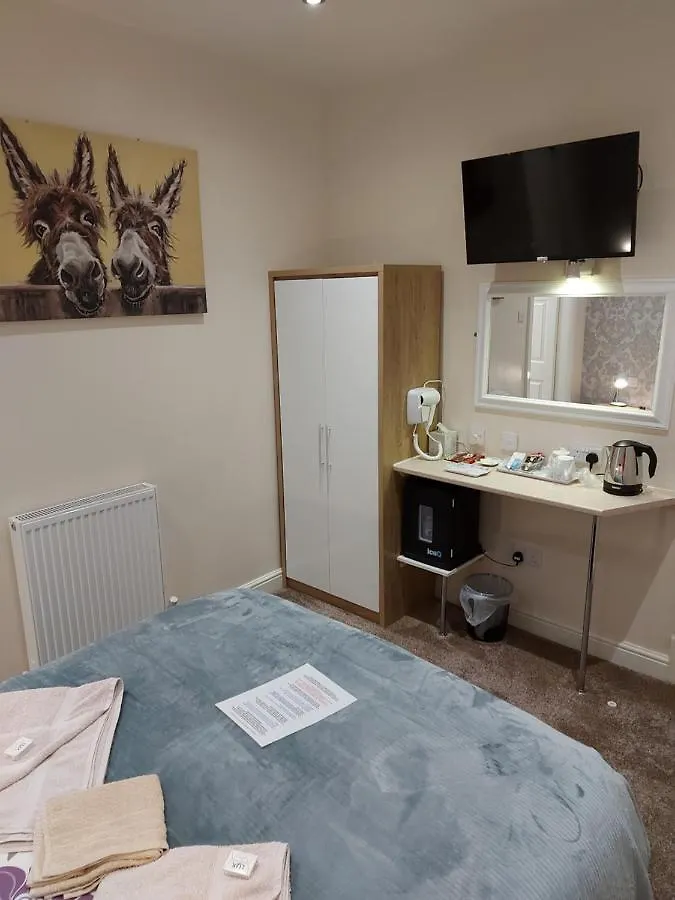 Ponderosa Hotel Blackpool Guest house